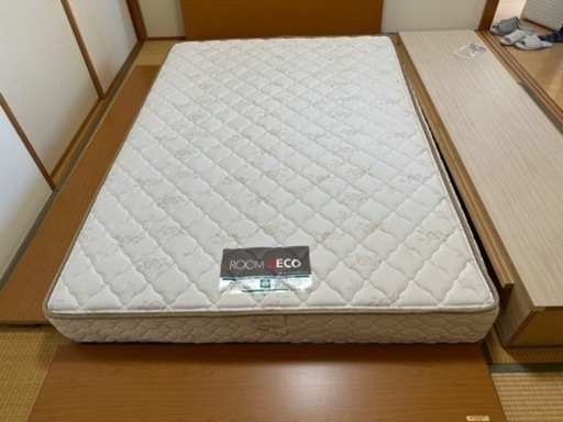 【中古】ダブルベッド（引出し付）取りに来られる方