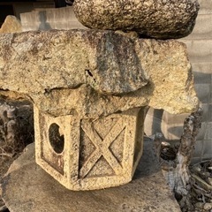 大型　石灯籠④ 国産　天然石【引き取りエリア兵庫県】の画像