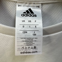 【値下げ！美品】ADIDAS アディダスclimalite素材　白スポーツＴシャツ・150の画像