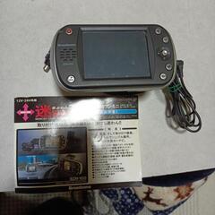 お取引決まりました。【お値下げしました】古いタイプのカーナビです。