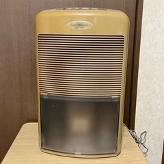除湿機　日立製　RD-7110D 古いです