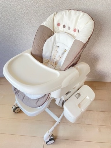 コンビ ネムリラ AUTO SWING エッグショック BE ココアブラウン