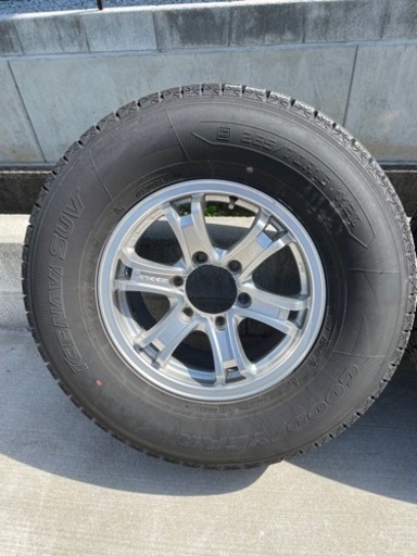 SUV スタッドレスタイヤ