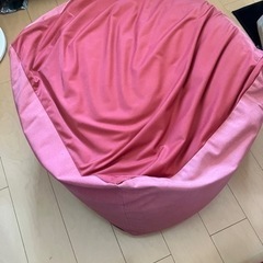 取引中　人をダメにするクッション　体にフィットするクッション