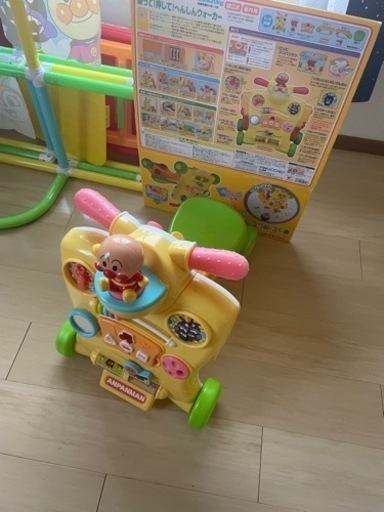 アンパンマン　へんしんウォーカー
