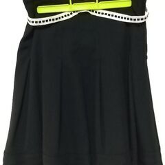 スカート　黒の画像