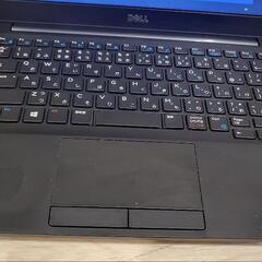 12インチ　dellのノートパソコンの画像
