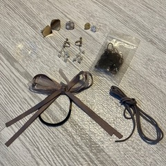 【受け渡し予定者決定】イヤリング、ヘアゴム等