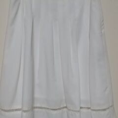 未使用品　スカート　白の画像