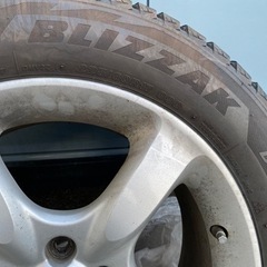 スタッドレスタイヤ　ブリザックDM-V2 4本セットの画像