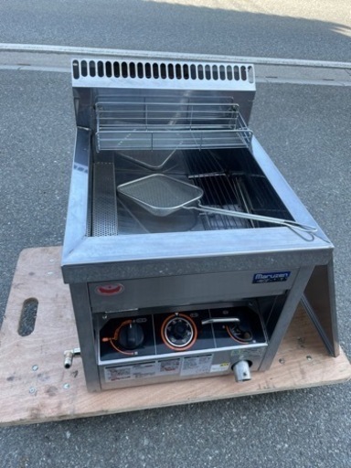 ☆ 中古品 マルゼン卓上フライヤー MGF-12TJ 都市ガス 2022年5月 12L 400ｘ500ｘ400（530）ｍｍ 動作問題なし☆
