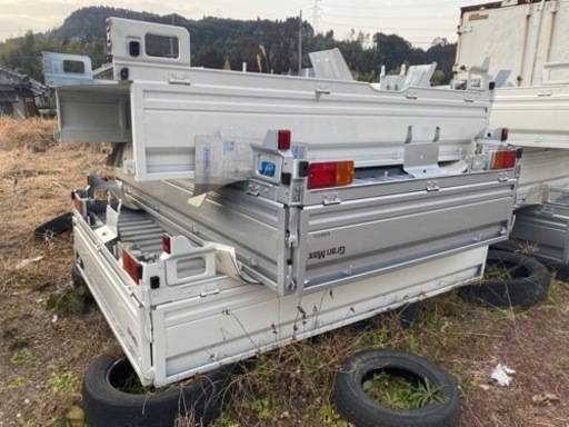 タウンエーストラック 荷台 （グランマックス）新車取り外し アオリだけでも