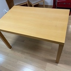 貞苅椅子製作所　ダイニングテーブル