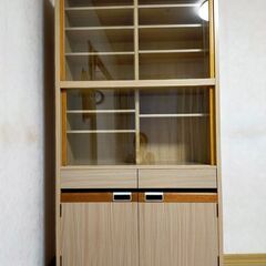 【美品！　無料！】白木の木目調が爽やかな食器棚