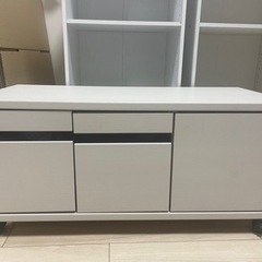 テレビ台 ホワイト 扉付収納あり