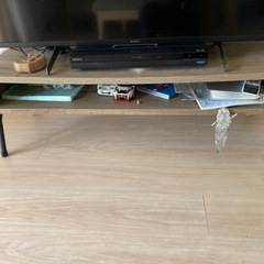 シンプルなテレビ台の画像