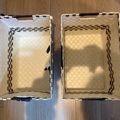 ニトリ？　収納用カゴ2個セットの画像