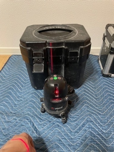 VOICEレーザー墨出し器