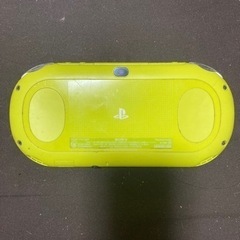 プレステVita  PCH2000とソフトセットの画像