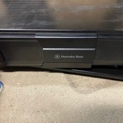 メルセデスSLK取外し　カーナビ、CDチェンジャーセットの画像