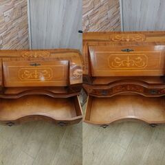 イタリア製 ライティングビューロー デスク チェスト 象嵌細工 彫刻細工 猫脚 ネコ脚 鍵付き 2段引出し 検) ロイズ アンティークス■近隣配送無料 買取帝国 朝霞店 ヤ出の画像