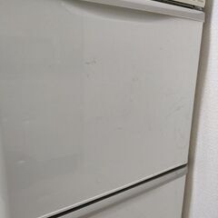 冷蔵庫350Lの画像