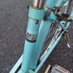 さびてるけどまだまだ乗れる自転車の画像