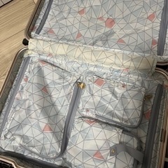 HaNT／ハント la mienne スーツケース 30リットル 機内持込み対応サイズ の画像