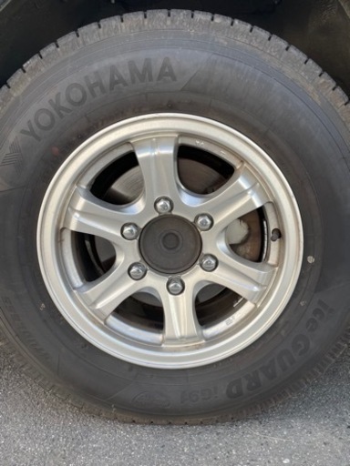 ヨコハマ　スタッドレス　ハイエース