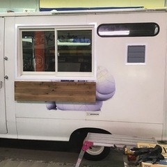 キッチンカー　換気扇取付　改造　改装　他店購入物でも気持ち良く対応致しますの画像