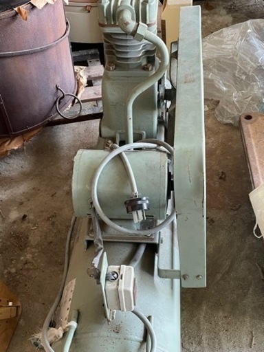 日立　コンプレッサー　200V