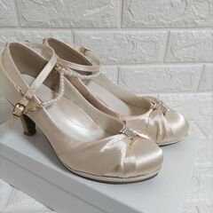 パーティー用パンプス　Lサイズ　シャンパンゴールド　パール付き　...