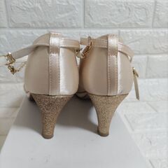パーティー用パンプス　Lサイズ　シャンパンゴールド　パール付き　結婚式　謝恩会　卒業式の画像