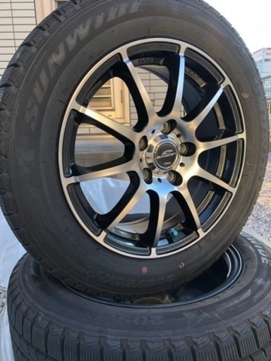 2022製造 80系ノア スタッドレスタイヤセット　205/60R16