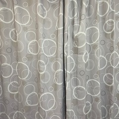 カーテン　②の画像