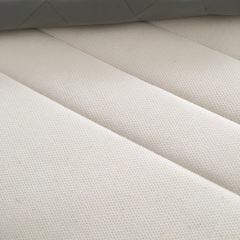 IKEA  クイーンサイズベッドの画像