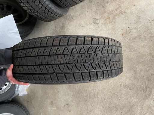 225/65/17　スタッドレスタイヤ　4本　2021年