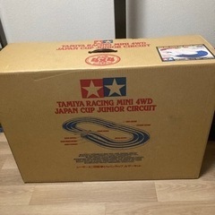 ミニ四駆　ジャパンカップ　ジュニアサーキット　レッド　ブルー　ホワイト