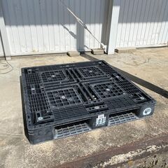 移転セール！3月26日までの出品！頑丈　パレット　110×110...