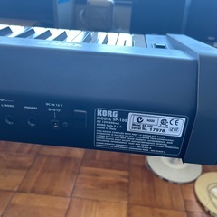 korg SP-100 キーボードの電源アダプター探しています