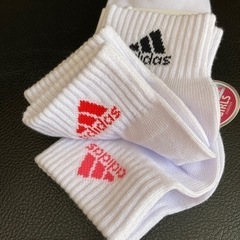 （値下げ）新品adidas  白ソックス3Pの画像