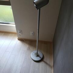 照明スタンドの画像