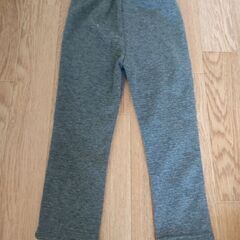 西松屋☆１回のみ着用！グレーのスキニーパンツ［100センチ］定価約700円の画像