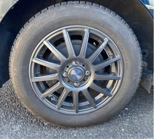 アルミホイール　スタッドレスタイヤ付き4本185/60R15カローラフィルダー