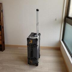 キャリーケースの画像