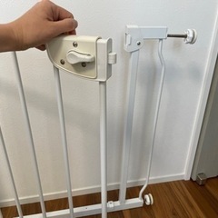 ベビーゲート　開閉式　白の画像