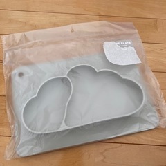 【新品未使用】シリコンランチプレート　3コインズ