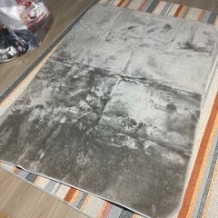 ラグ　グレー　ニトリ