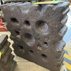 ◇蜂の巣　金床　作業台　その① 30×30cm 40kg◇発