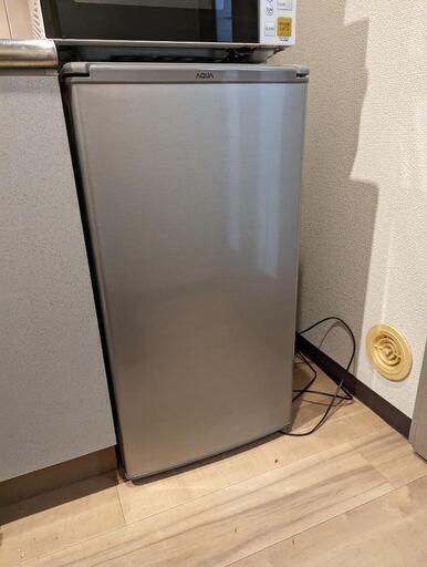 シングルドア冷蔵庫　AQUA AQR-8G